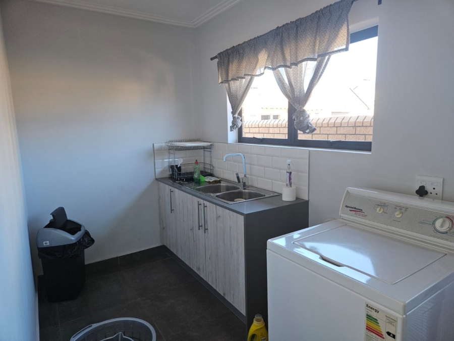 5 Bedroom Property for Sale in Wilkoppies North West